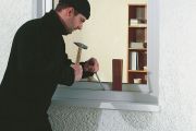 Einbrecher - KFS Fensterbau & Montagetechnik GmbH