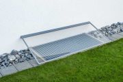 Lichtschachtabdeckung Glasplatte Insektenschutz - KFS Fensterbau & Montagetechnik GmbH