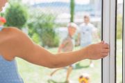 Griffleiste Schiebetür Insektenschutz - KFS Fensterbau & Montagetechnik GmbH